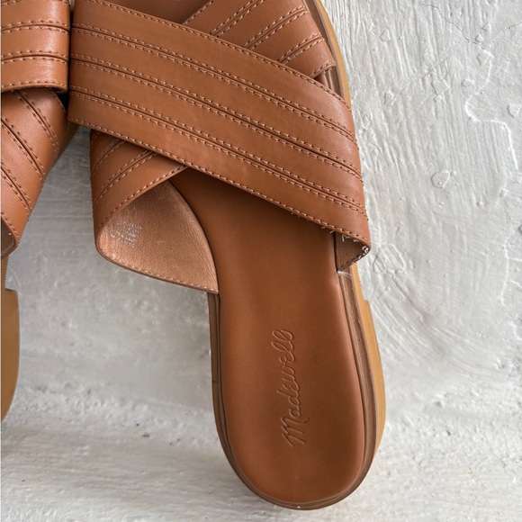 Madewell The Alina Platform Sandals in brown leather with crisscross straps - Picture 8 of 10